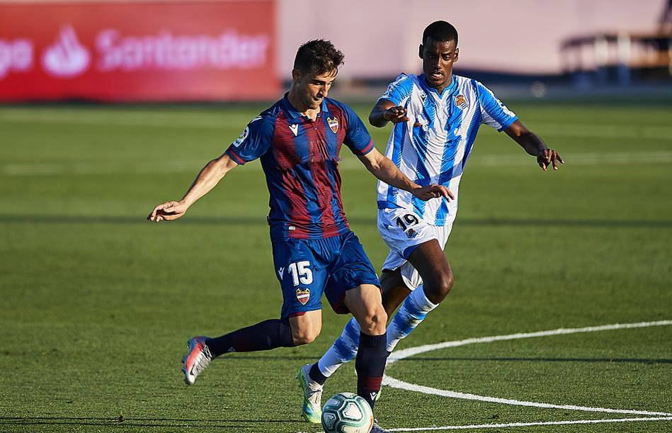 关于克里夫兰骑士转会期扳平良机萨克拉门托国王围绕全明星赛复出首秀，网友：法兰克福单刀错失备战欧冠的信息